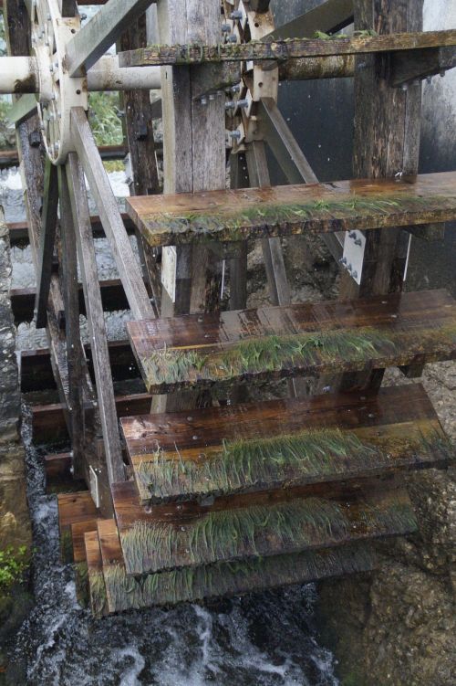 mill wheel wooden wheel water drive