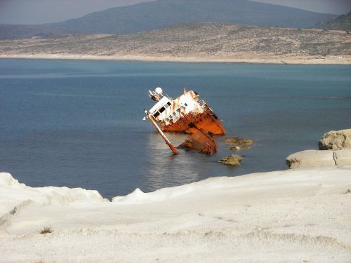 milos sarakiniko greece