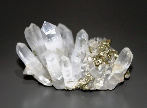 minerals rock crystal glassy