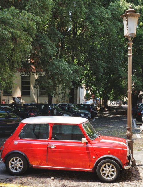 mini car red