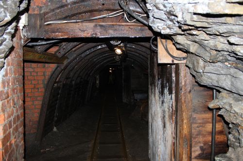 mining tunnel resin