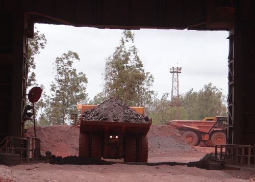 mining iron ore mine