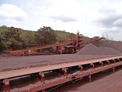 mining iron ore mine