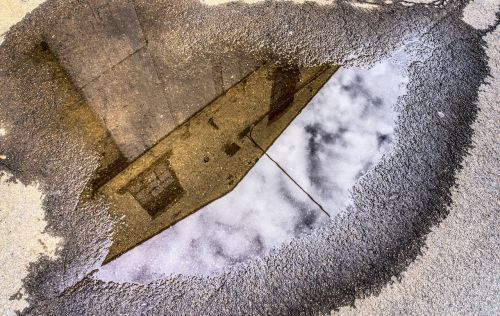 mirroring puddle puddle photography
