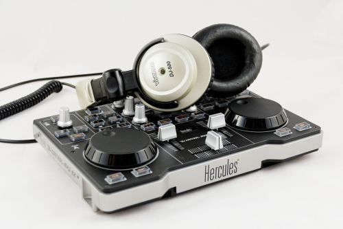 mixer headphones audio