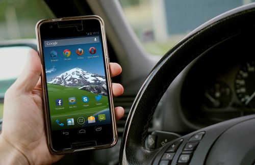 mobile phone car talk