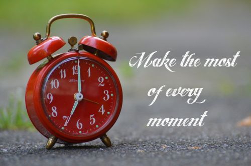 moments use clock