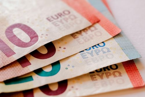 money euro finance