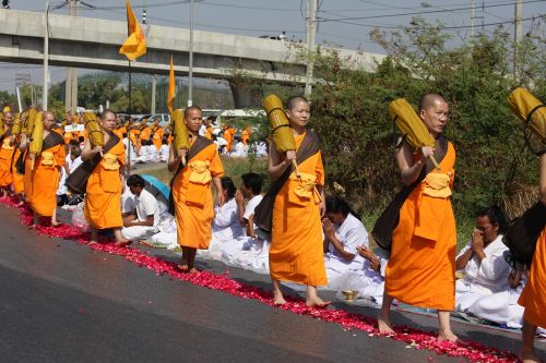 monks buddhists buddhism