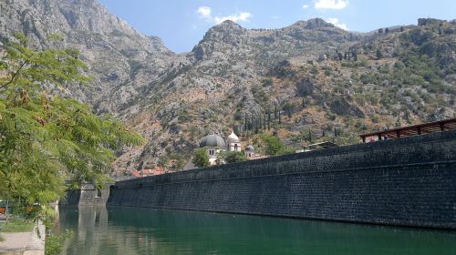 montenegro kotor wall