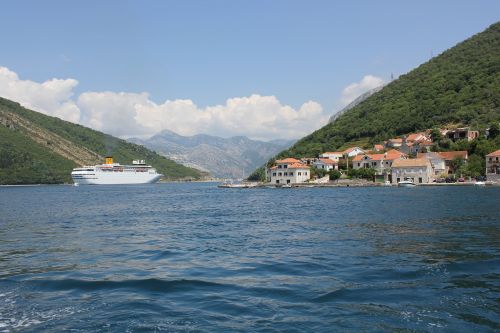 montenegro sea adriatic