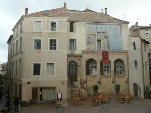 montpellier street building