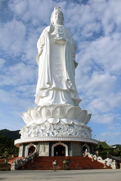 buddha lady buddha statue