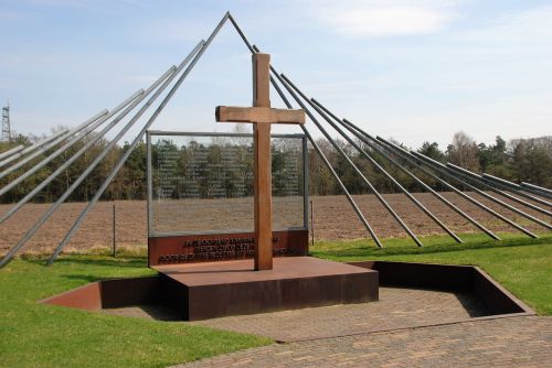 monument second world war fusillade