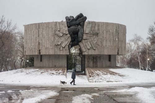 monument comunism old