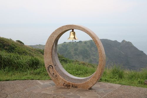 monument lover bell