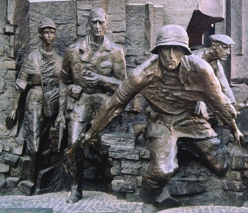 monument the rebels warsaw