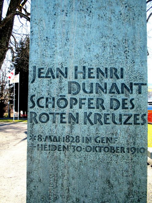 monument back inscription