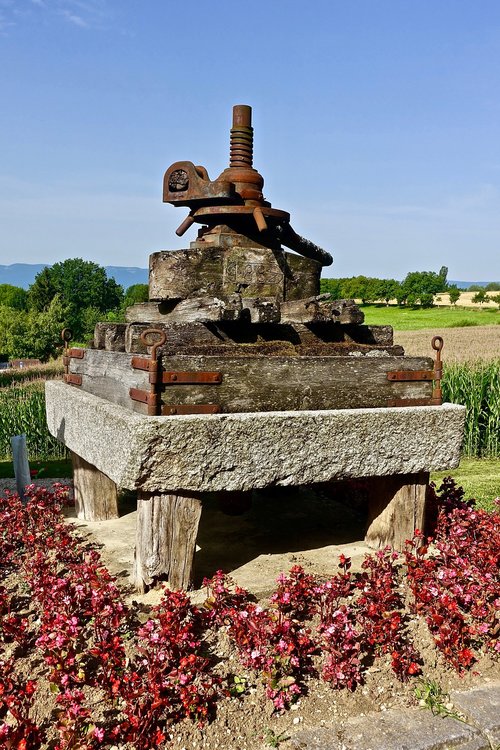 monument  symbol  stone