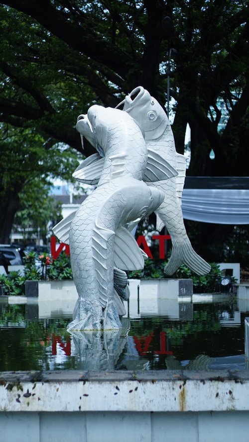 monument  fish  bandung