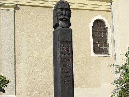 monument wood memorial carving