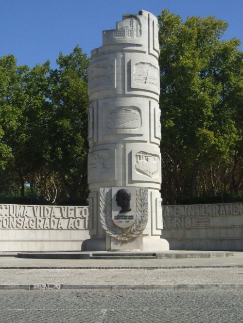 monument loulé portugal