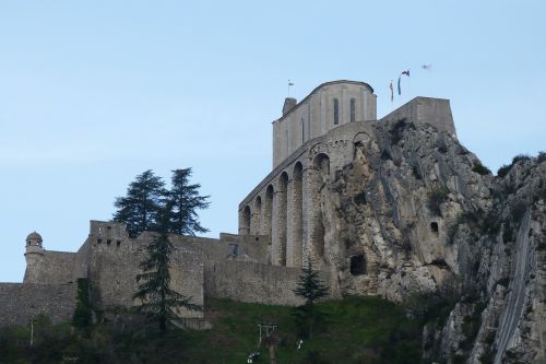 monuments castles citadel