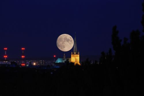 moon view panorama