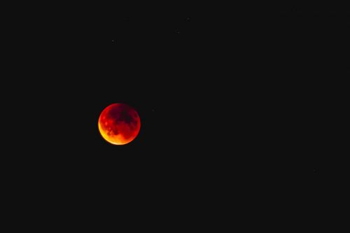 moon red sky