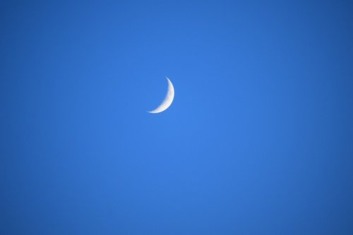moon  blue  sky