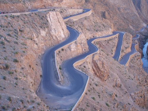 morocco road grá
