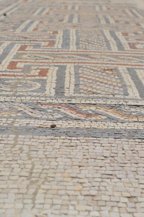 mosaic tiles small