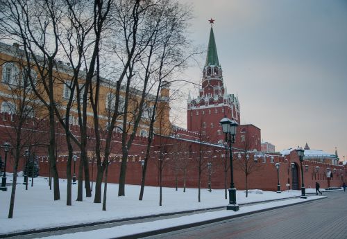 moscow wall kremlin