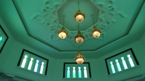 mosque interior malaysia