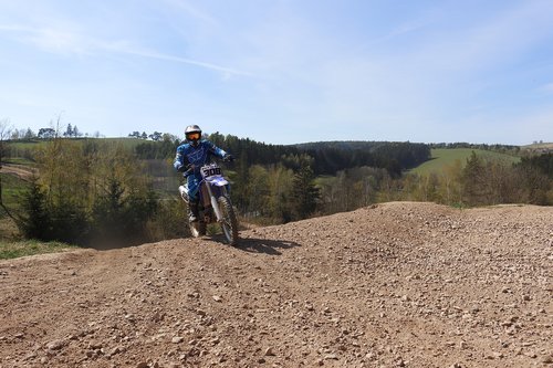 motocross  450ccm  climbing