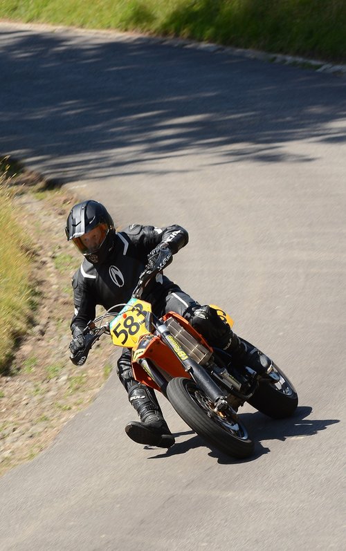 motorbike  hillclimb  speed