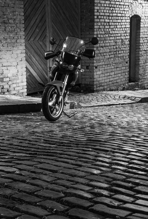 motorbike  monochrome  city