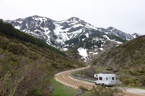 motorhome camper mountains