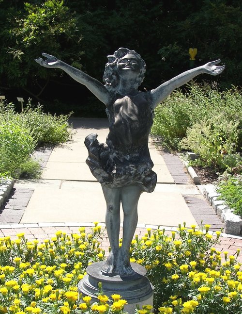 mott park  flint  statue