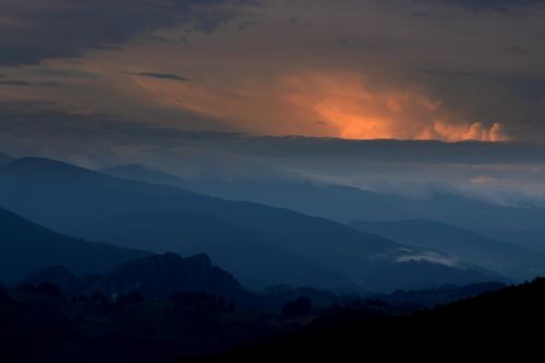 mountain sunset top