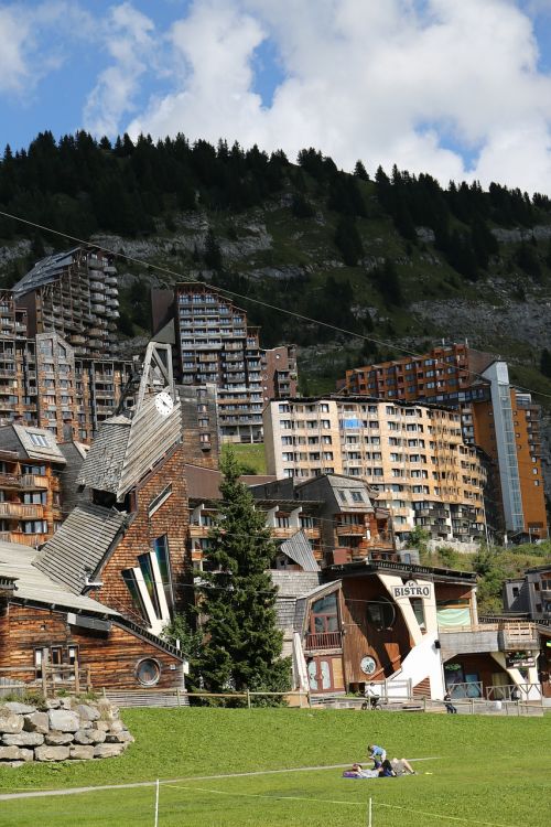 mountain summer avoriaz