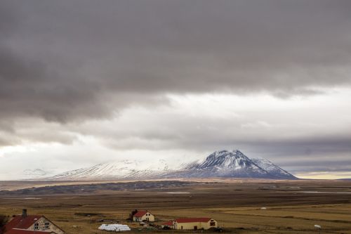 mountain horizon iceland