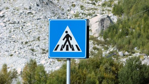 mountain pedestrian signalling