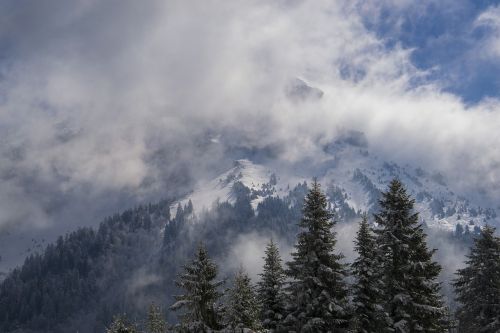 mountain cloud snow