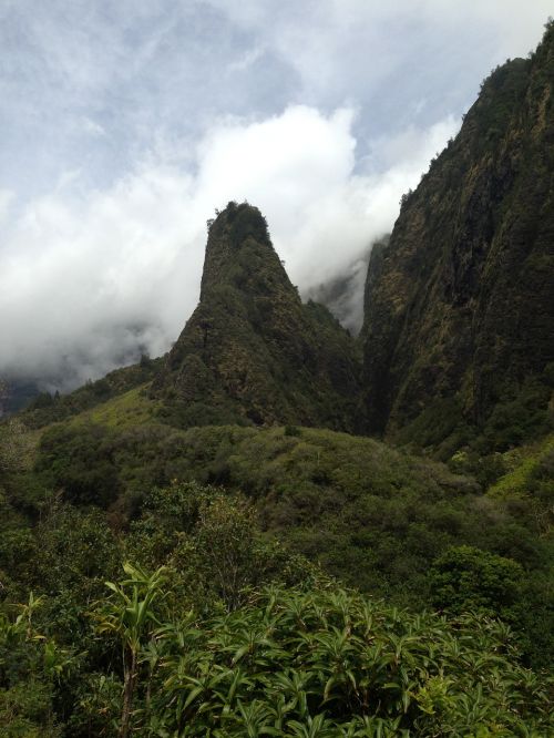 mountain hawaii valley