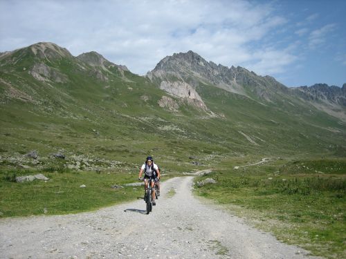 mountain bike cycling bike