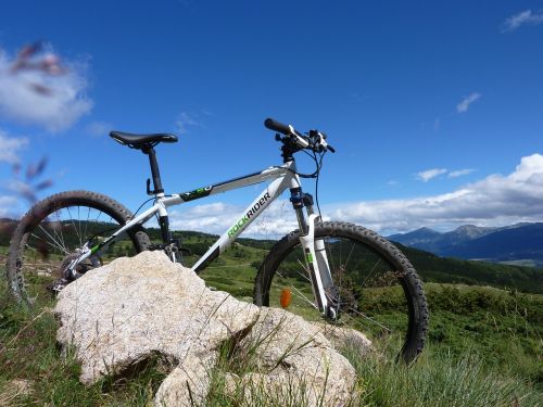 mountain biking mountain pyrenees