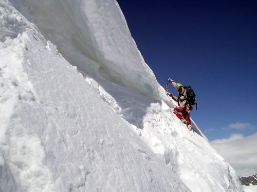 mountaineering bergschrund winter