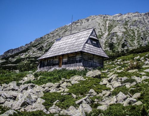 mountains cabin house