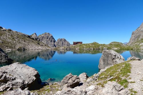 mountains bergsee landscape